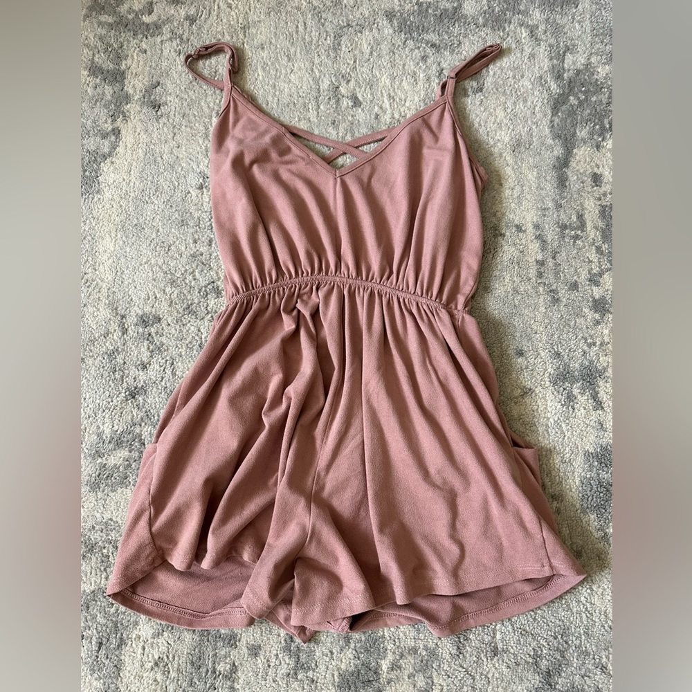 Romper - Picture 2 of 4